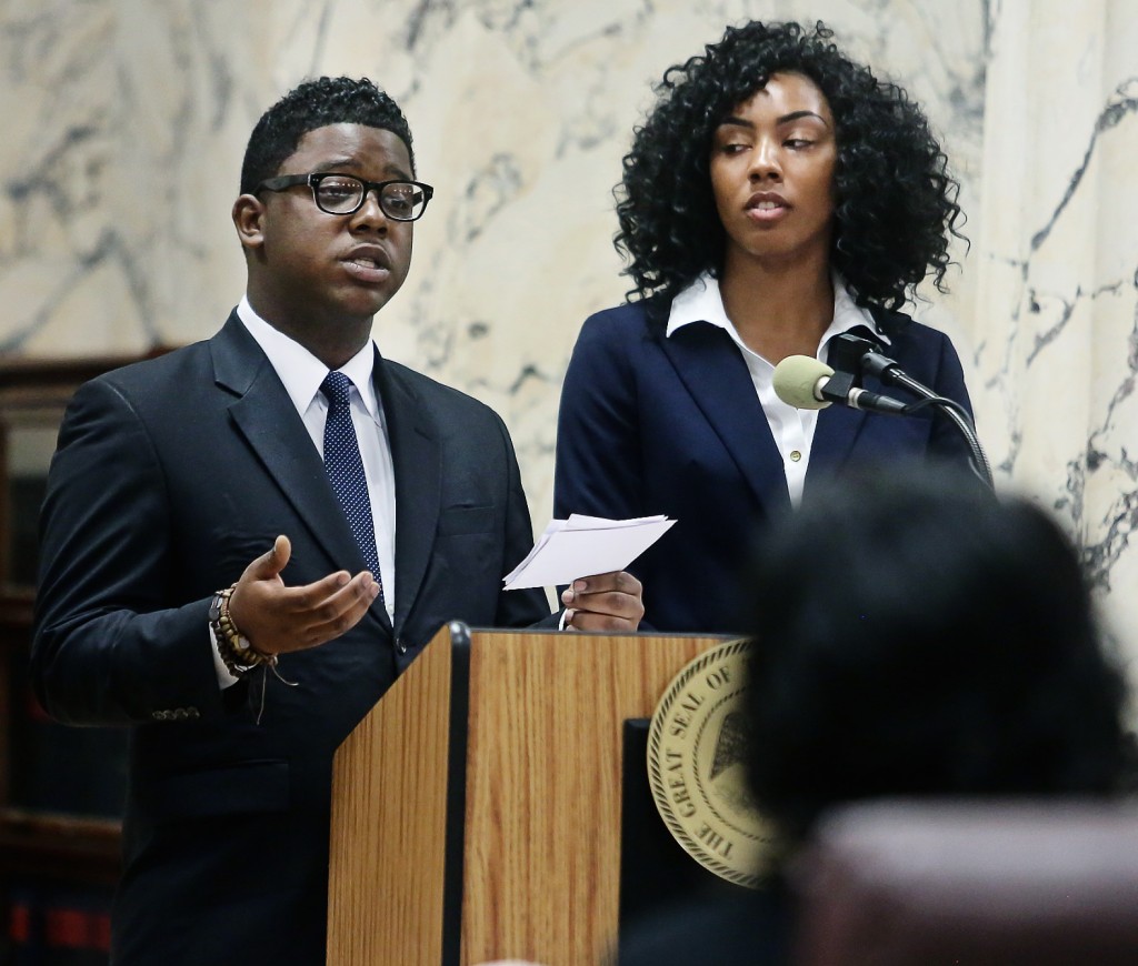 Javis Jones (left), 20, a junior in Business from Florence, Miss., and Sierra Jackson, 20, a junior in Business from Huntsville, Ala., presented Jackson State University’s Blueprint Mississippi Social Business Challenge proposal at the Blueprint state competition at the Capitol in Jackson, March 12, 2015. (Photo by Charles A. Smith, JSU)