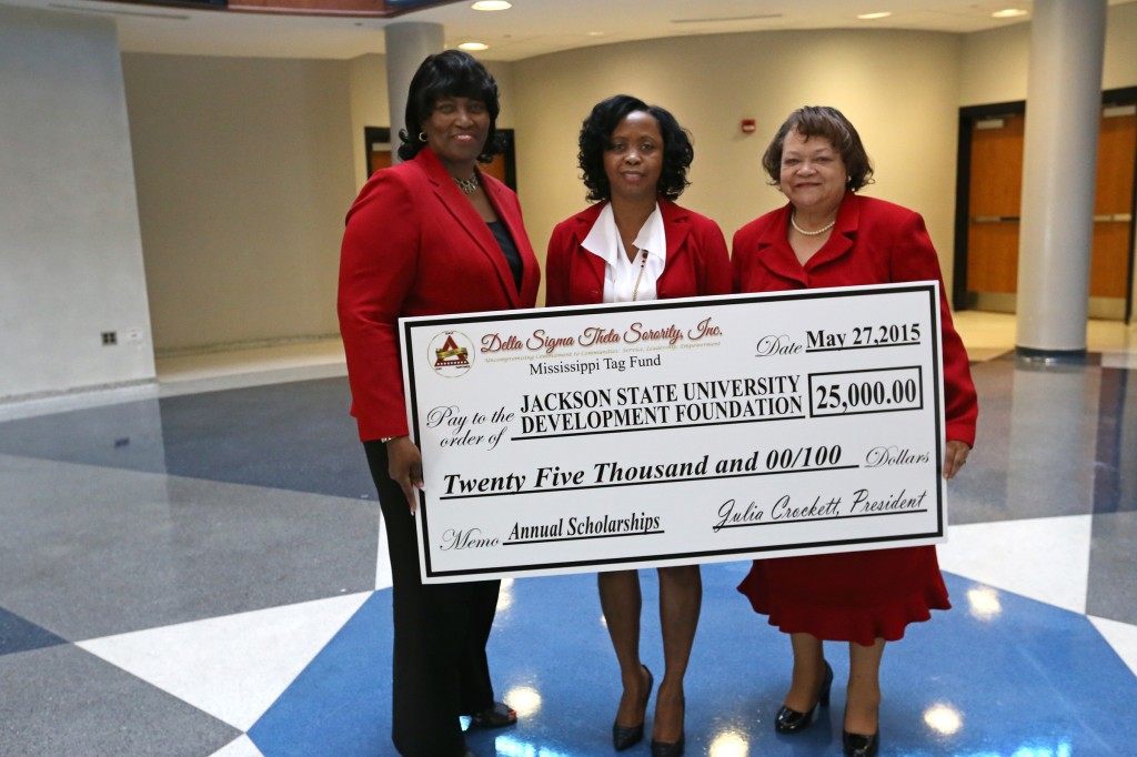 Julia Crockett, left, president of the Jackson Alumnae Chapter of Delta Sigma Theta Sorority Inc., and Sylvia T. Watley, chapter journalist, recently presented a $25.000 check from the sorority’s Tag Fund to Dr. Mary M. White, then-interim vice-president for Institutional Advancement. White, who is also a Delta, serves on the National Housing and Property Committee for the sorority and is a member of the Clinton Alumnae Chapter of Delta Sigma Theta. (Photo by Charles A. Smith/JSU)White, who is also a Delta, serves on the National Housing and Property Committee for the sorority and is a member of the Clinton (MS) Alumnae Chapter of Delta Sigma Theta Sorority, Inc.