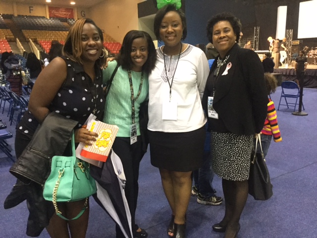 University Communications staffers are all aglow after a high-energy concert by Dathan Thigpen.