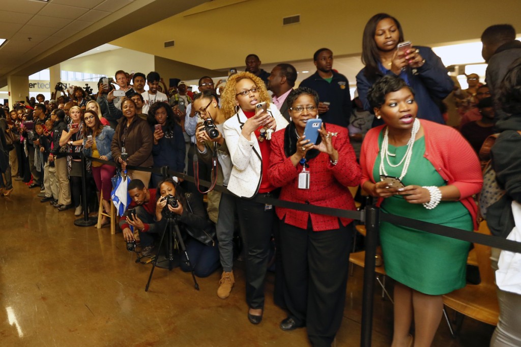 Spectators wait in anticipation for Clinton’s arrival. (Photo by Charles A. Smith/JSU)