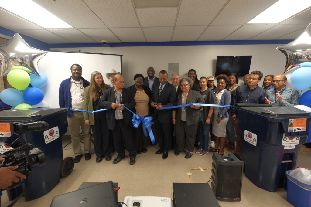 The Jackson Medical Mall celebrates it new recycling effort, spearheaded by the College of Public Service. The project allows students, staff and faculty to stockpile items that can be processed later into reusable goods. (Photo by Charles A. Smith/JSU)