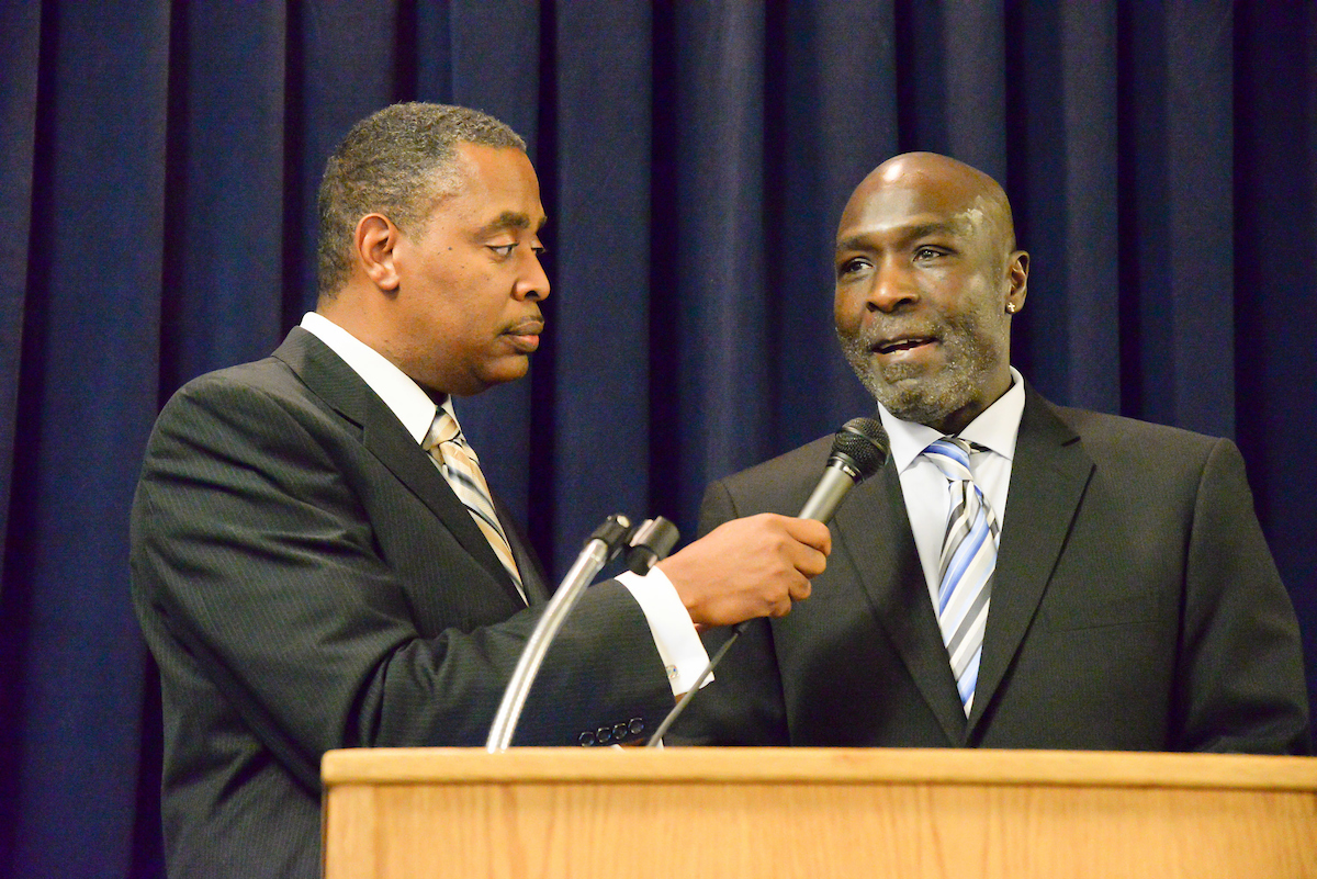 Rob Jay engages in banter with inductee Robert Hardy, who was drafted in the 10th round by NFL’s Seattle Seahawks in 1979. Hardy described football as a team sport and credits JSU for its family-oriented atmosphere. “I consider everyone, the coaches and players, my brothers,” he said.