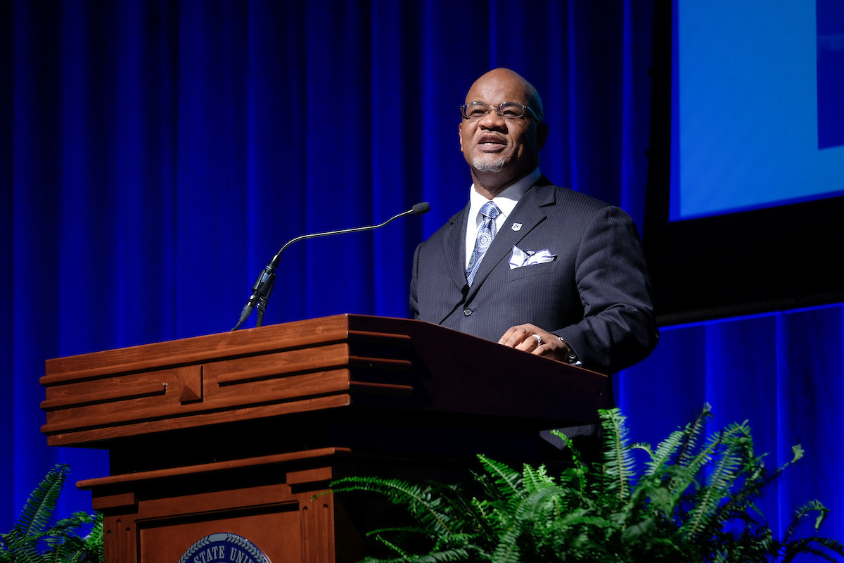 Jackson State University President William B. Bynum Jr. said during the 2017 Fall Faculty and Staff Seminar on Thursday that “it’s a new day” at JSU as he trumpeted his keynote theme “Living the Dream: Fulfilling Our Promise and Purpose.”