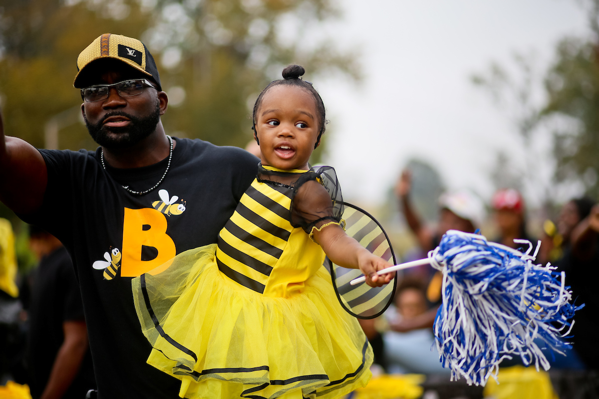 Dressed like a bumblebee, a little fan is abuzz with excitement over JSU.