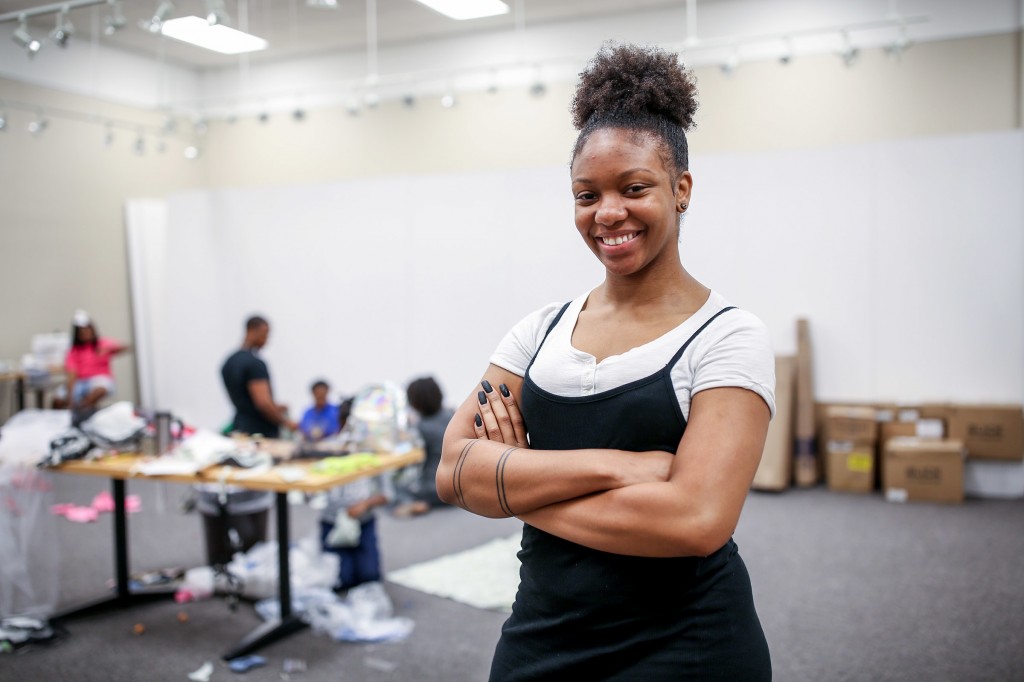 Kristen Martin, who graduated from the College of Business in spring of 2018, learned how to sew from her grandmother. She is using her skills to give back to the community by helping JPS students also learn the craft. (Photo by Charles A. Smith/JSU)