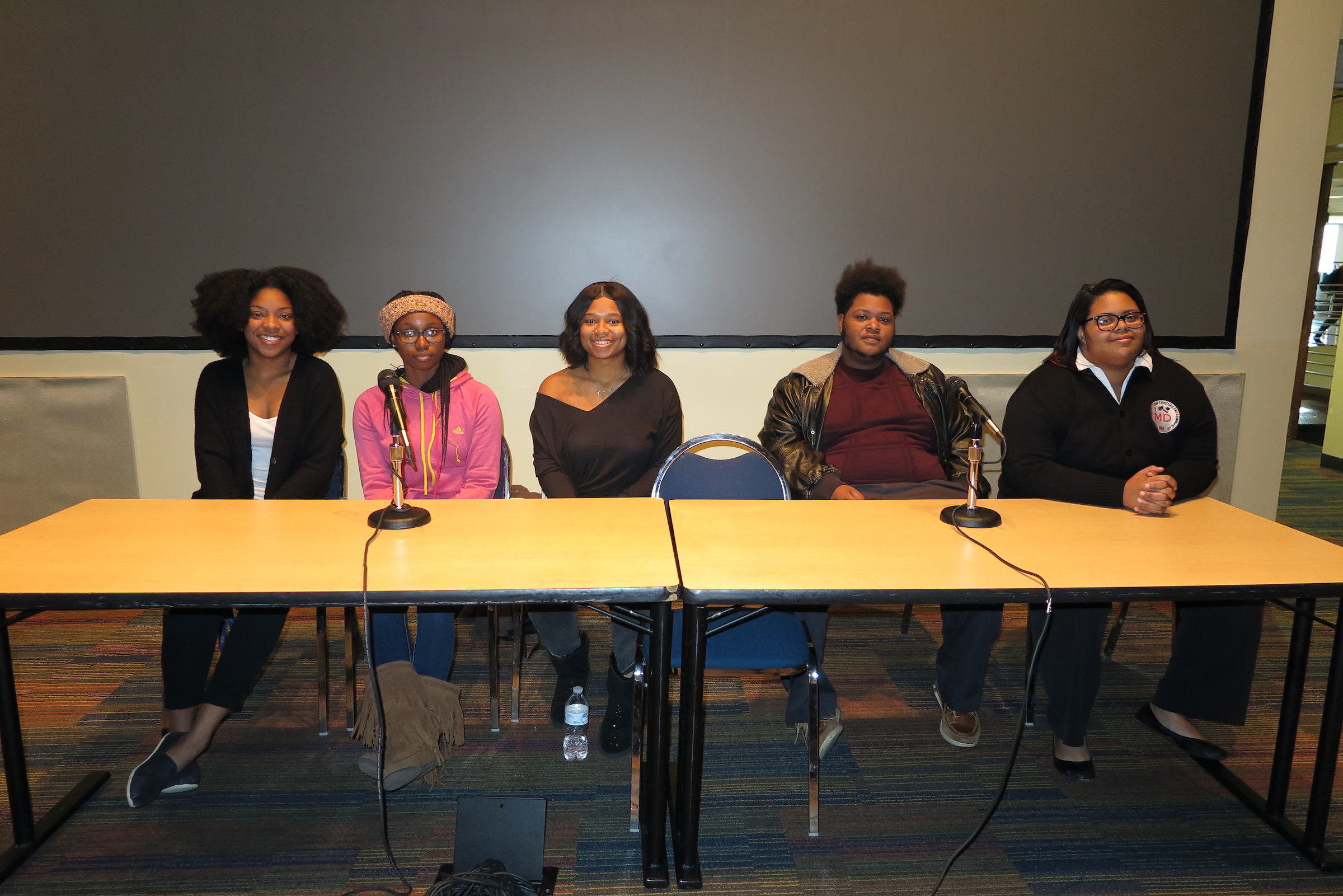 Students participated in a discussion on the social constructs of race and other shared themes in found in the movie "BlacKkKlansman," the book turned film, "The Hate You Give," and "Jubilee." Pictured from left to right is: Terri Wells, senior political science major (far left); Tequilla Taylor, freshman biology pre-med major; Mikia Booker, junior criminal justice major; Isiah Motlen, sophomore linguistics major; and Abreya Duke, senior history major. (Photo by Rachel James-Terry/JSU)