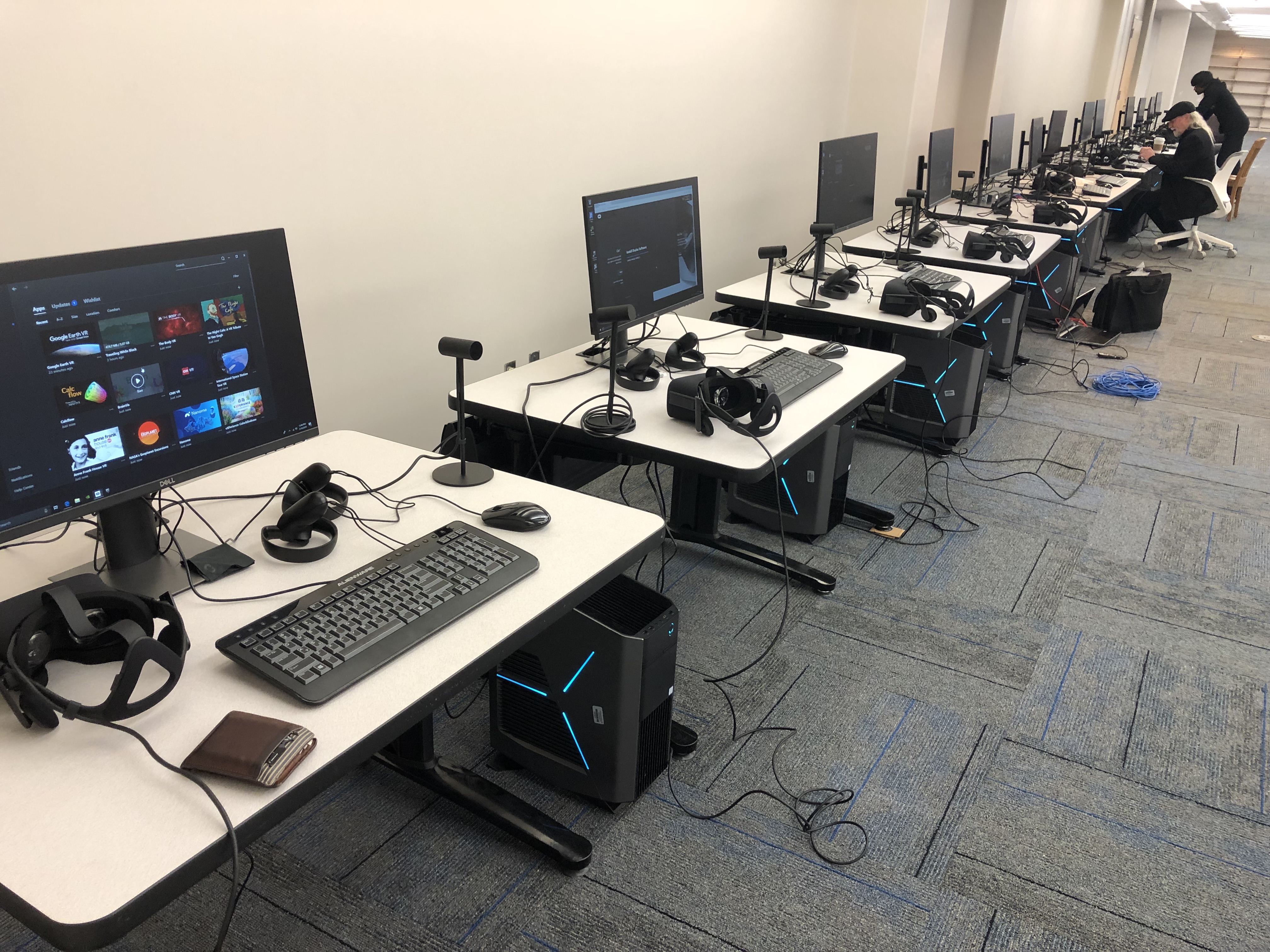 JSU’s has 15 new VR stations that will help faculty and students build virtual worlds as well as to immerse themselves into virtual reality. (Photo by L.A. Warren/JSU)