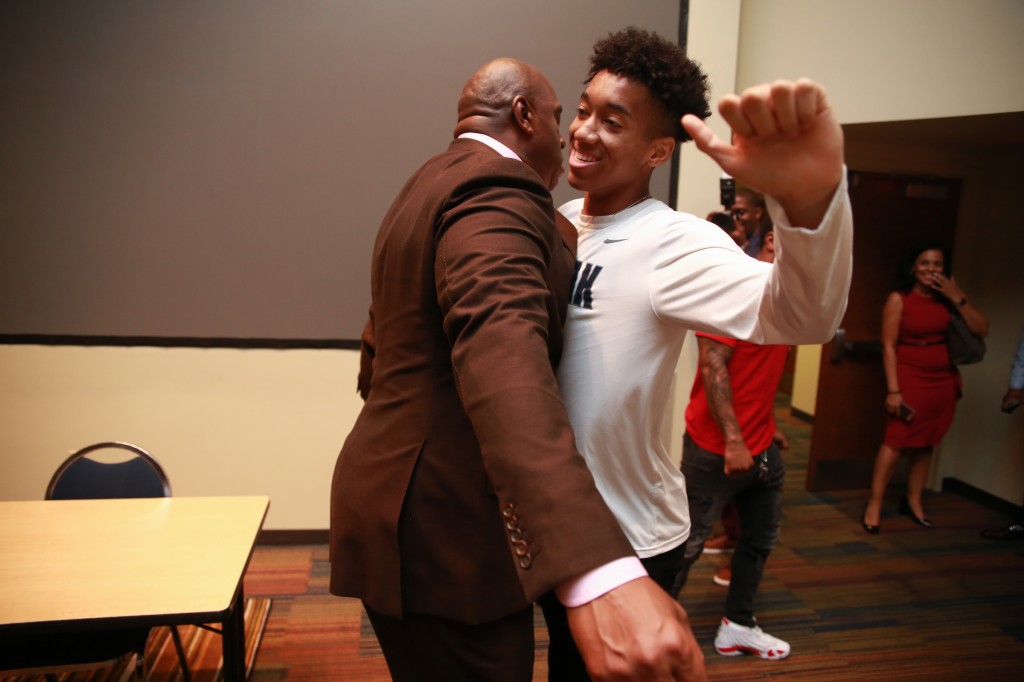 Earvin "Magic" Johnson quickly eased students out of their shell calling on them for questions and chest-bumping in a show of sportsmanship and camaraderie as he assisted with preparing them for the start of the season. (Photo by Aron Smith/JSU)