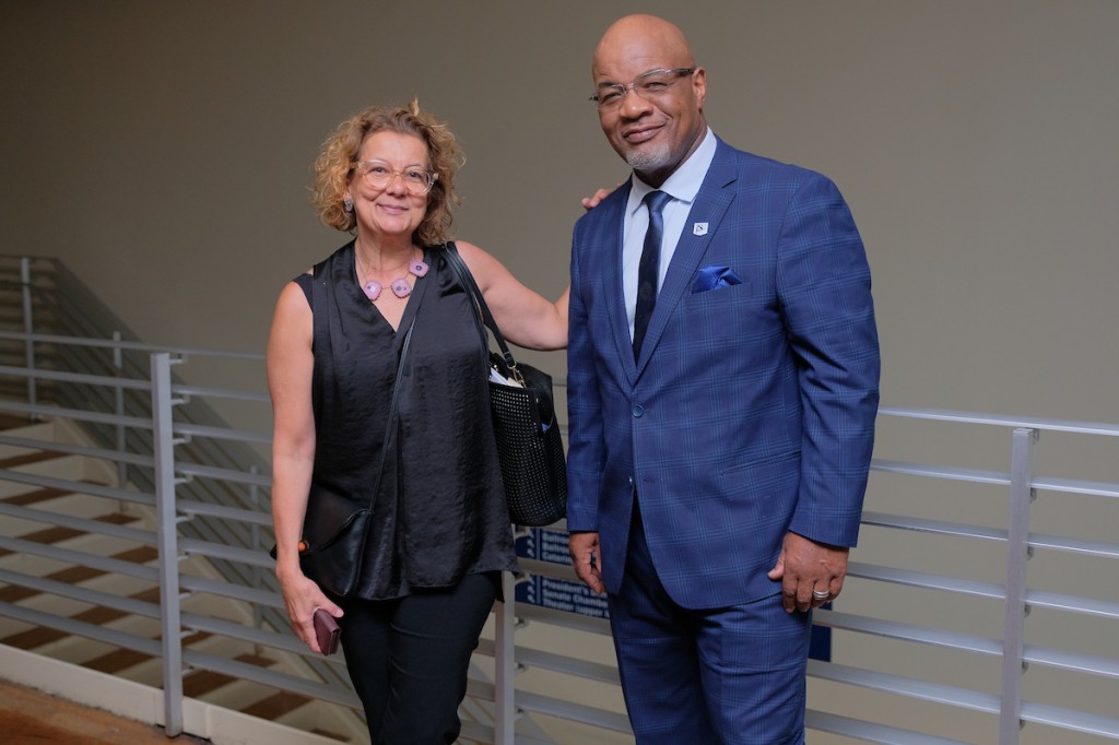 President William B. Bynum Jr. greets Cravo during her visit. Bynum successfully appealed to the Hearst Foundation to make an investment in the JSU Honors College.