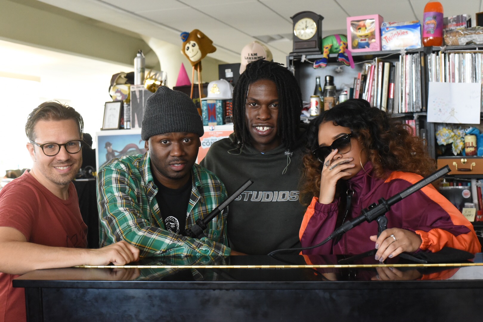 Josh Rogosin, Tiny Desk engineer, (left), Robert Carter, producer of Tiny Desk, Daniel Caesar, Canadian singer-songwriter, and H.E.R., who has won multiple awards including two Grammys (right). (Photo special to JSU)