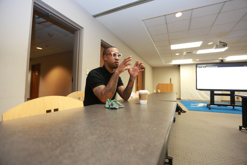 Cortez Bryant expresses his thoughts to JSU administrators during a visit to the campus to discuss details of impending class. (Photo by William Kelly/JSU)