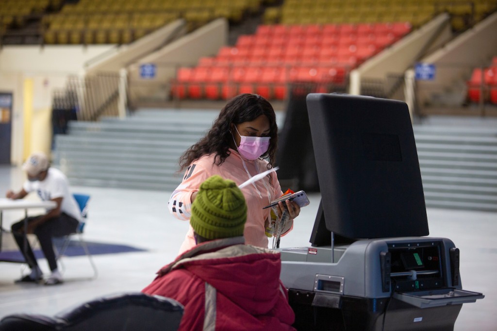 Caption Goes here (Photo by William H. Kelly III/University Communications)
