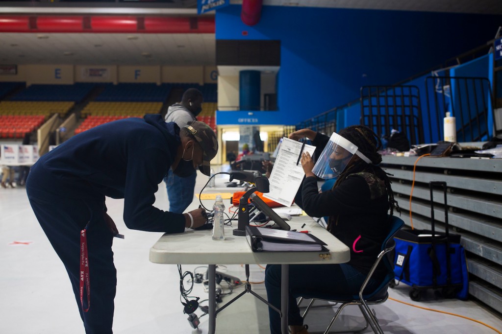 Caption Goes here (Photo by William H. Kelly III/University Communications)