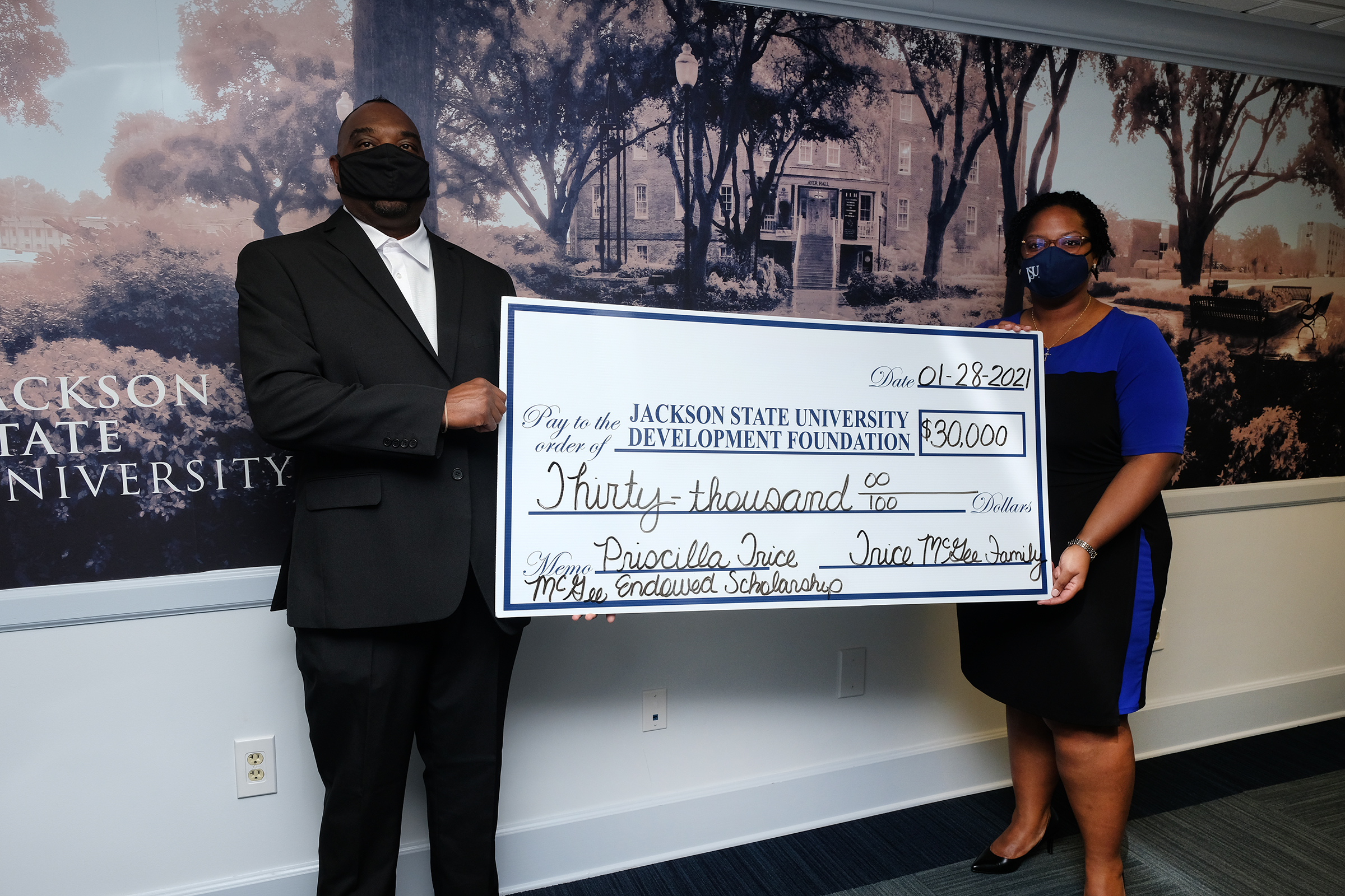 (Charles A. Smith/University Communications)