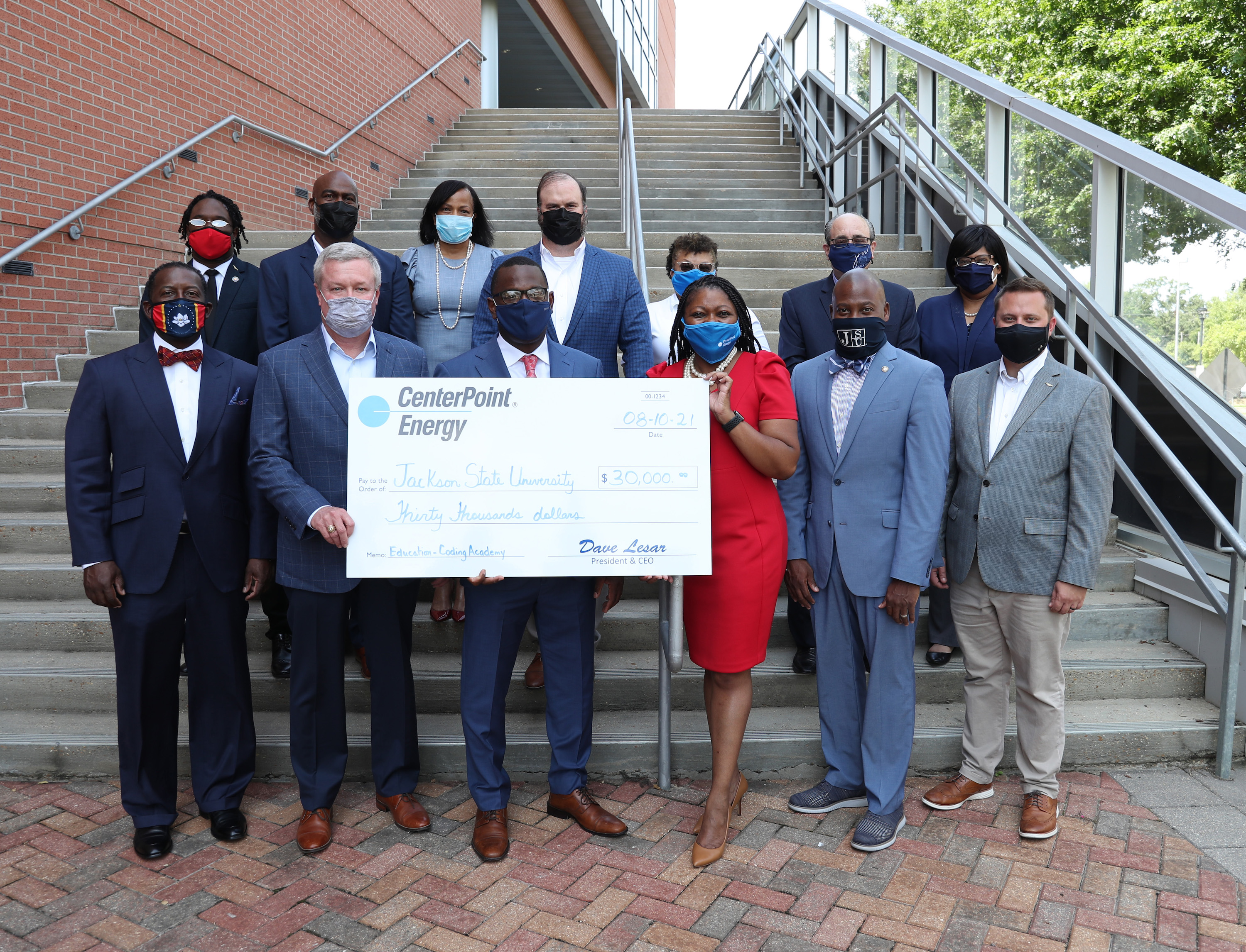 Jackson State University President Thomas K. Hudson welcomes CenterPoint Energy and Mississippi legislators to celebrate new opportunities for innovation. (Photo by William H. Kelly III/JSU)