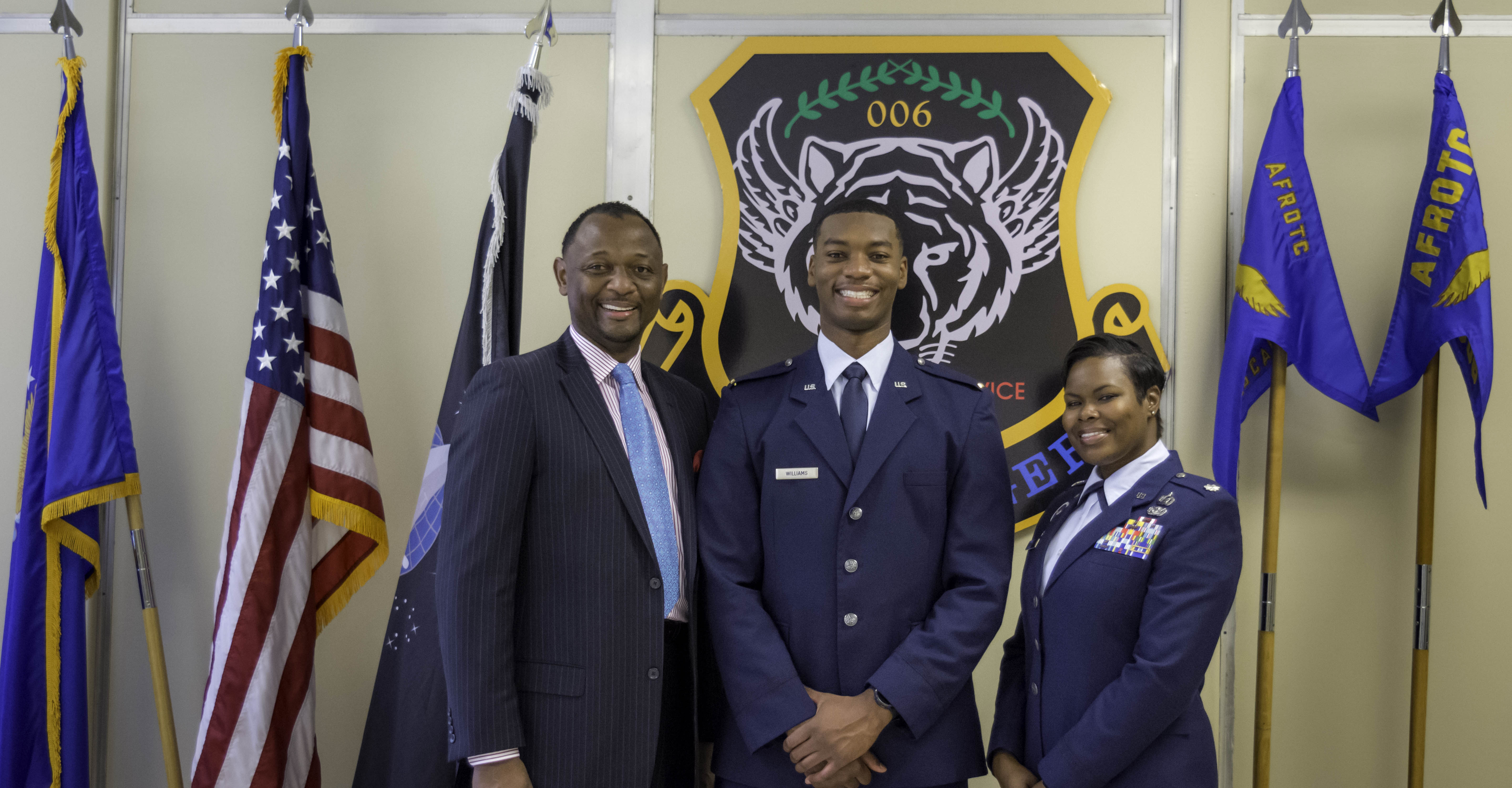 2Lt_Williams_Commissioning_505