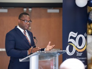 (Charles A. Smith/University Communications)