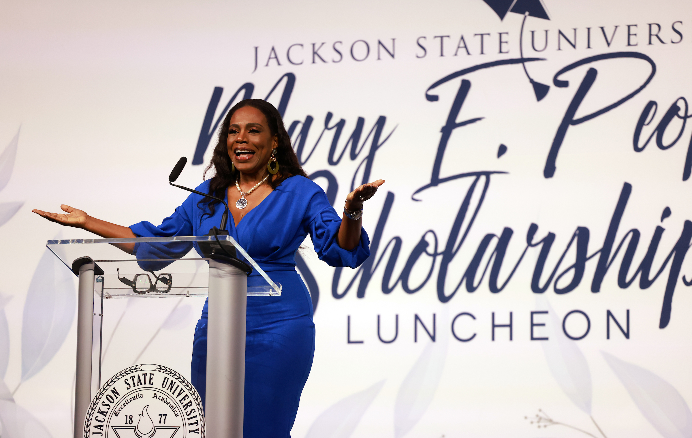 Actor Sheryl Lee Ralph served as the keynote for Jackson State University's Mary E. Peoples Scholarship Luncheon on Thursday, Sept. 29. Ralph championed education as the great equalizer. (Photo by Charles A. Smith/JSU)