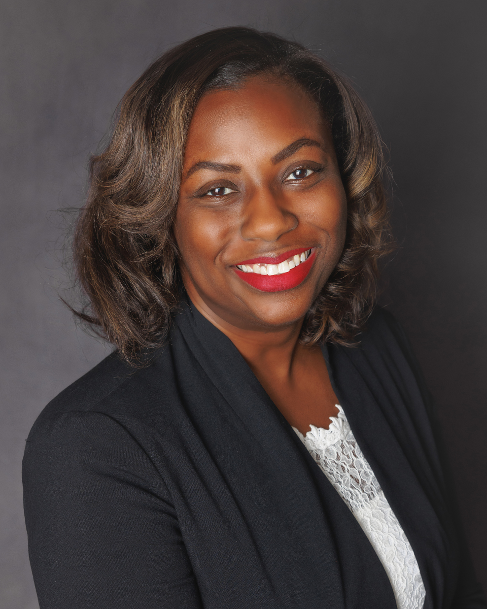 headshot photo of Jennifer Clark